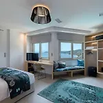 Super Luxury Five-bedroom Private Infinity Pool * Скиатос