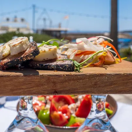 Super Luxury Five-bedroom Private Infinity Pool *