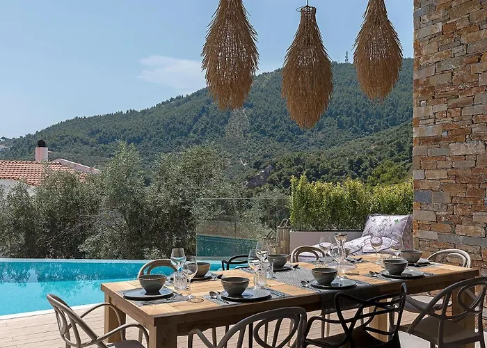 Super Luxury Five-bedroom Private Infinity Pool * Città di Skiathos