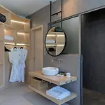Super Luxury Five-bedroom Private Infinity Pool * Skiathos Town
