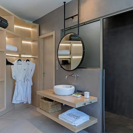 Super Luxury Five-bedroom Private Infinity Pool * Скиатос