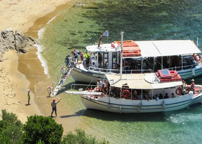 Super Luxury Five-bedroom Private Infinity Pool