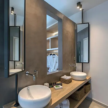 Super Luxury Five-bedroom Private Infinity Pool