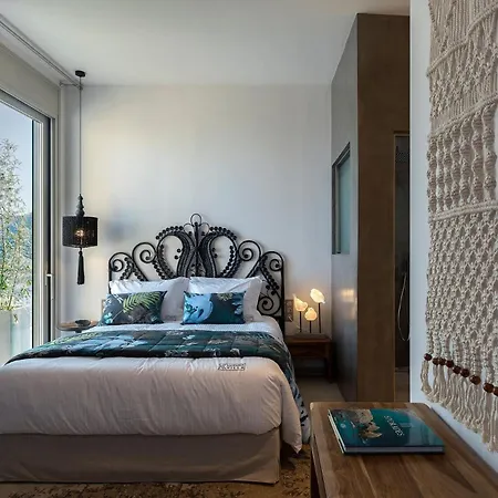 Super Luxury Five-bedroom Private Infinity Pool Vila *